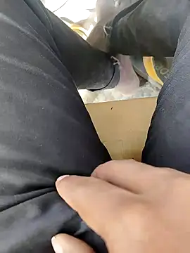 Snapshot of Brahmin_munda chatting on 01/25/25, 04:34 Brahmin munda online show from 01/25/25, 04:34