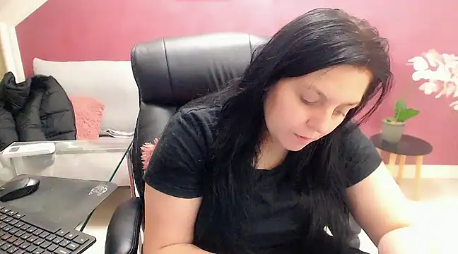 Snapshot of Wetandnaughtyxx chatting on 02/10/25, 09:58 Wetandnaughtyxx online show from 02/10/25, 09:58