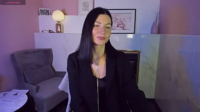 MonicaCheerful online show from 02/07/25, 08:33