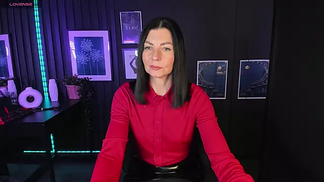 MonicaCheerful online show from 02/09/25, 04:40