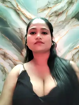 Snapshot of hornysania123 chatting on 11/20/25, 02:45 hornysania123 online show from 11/20/25, 02:45