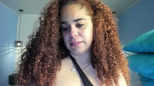 Snapshot of ninna_curly chatting on 10/07/25, 04:20 ninna curly online show from 10/07/25, 04:20