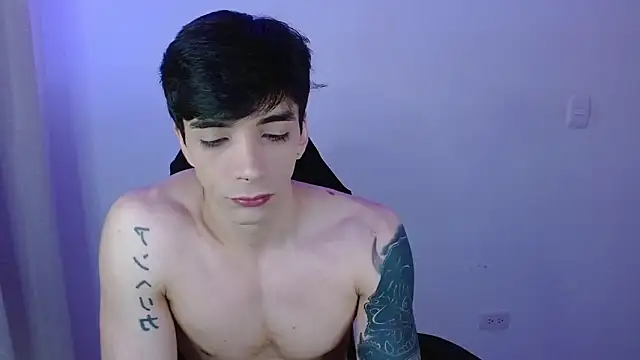 H3ll B0I online show from 04/04/26, 04:55