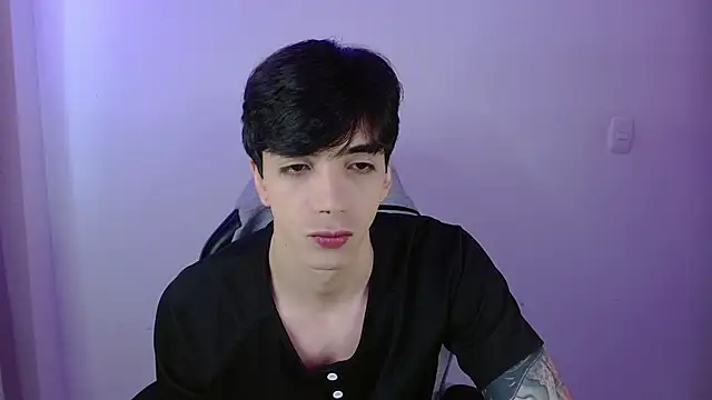 H3ll B0I online show from 04/18/26, 11:03