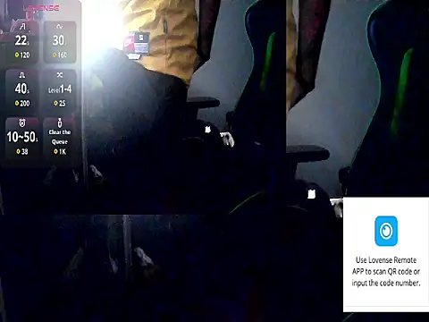 Snapshot of HuffedAdvocate chatting on 11/27/25, 08:44 HuffedAdvocate online show from 11/27/25, 08:44