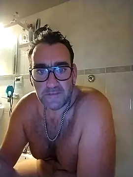 Snapshot of Hardasanut chatting on 10/07/25, 09:45 Hardasanut online show from 10/07/25, 09:45