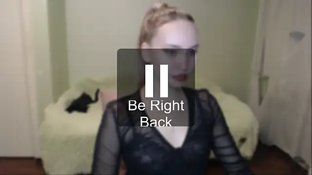 Snapshot of vivian_word chatting on 02/26/25, 05:17 vivian word online show from 02/26/25, 05:17