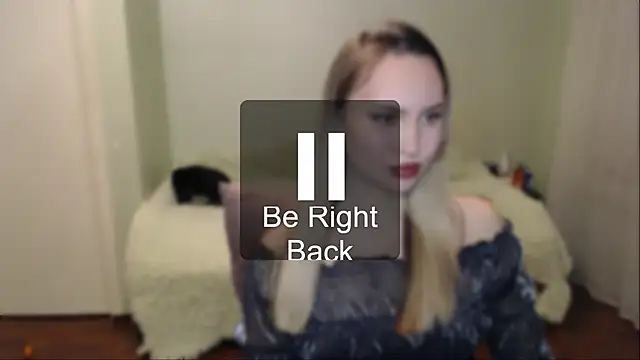 Snapshot of vivian_word chatting on 02/16/26, 05:42 vivian word online show from 02/16/26, 05:42