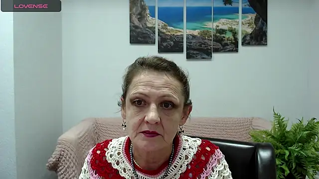 Snapshot of SexyGrandma_ chatting on 02/04/25, 04:48 SexyGrandma  online show from 02/04/25, 04:48