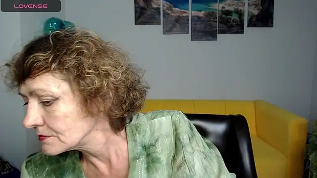Snapshot of SexyGrandma_ chatting on 02/28/25, 03:37 SexyGrandma  online show from 02/28/25, 03:37