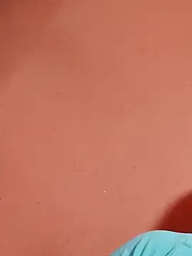 Snapshot of Milankure111 chatting on 02/17/25, 09:13 Milankure111 online show from 02/17/25, 09:13