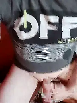 Snapshot of Milankure111 chatting on 02/19/25, 12:11 Milankure111 online show from 02/19/25, 12:11