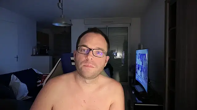 Snapshot of Funnyjul31 chatting on 02/06/25, 07:07 Funnyjul31 online show from 02/06/25, 07:07