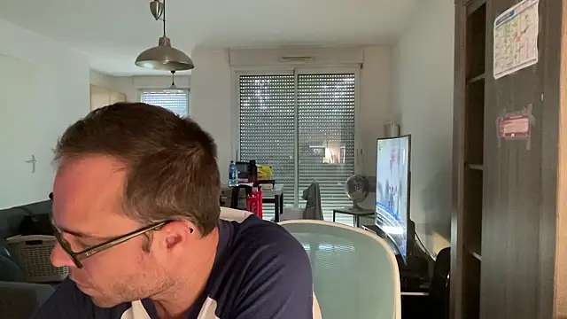 Snapshot of Funnyjul31 chatting on 09/13/25, 10:37 Funnyjul31 online show from 09/13/25, 10:37