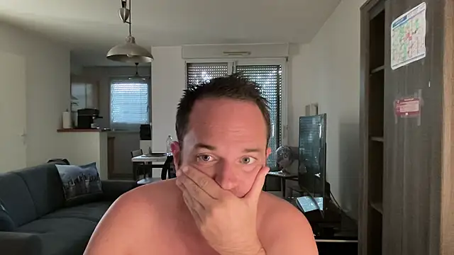 Snapshot of Funnyjul31 chatting on 09/16/25, 03:46 Funnyjul31 online show from 09/16/25, 03:46