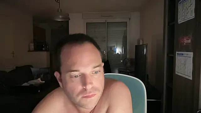 Snapshot of Funnyjul31 chatting on 10/31/25, 08:43 Funnyjul31 online show from 10/31/25, 08:43