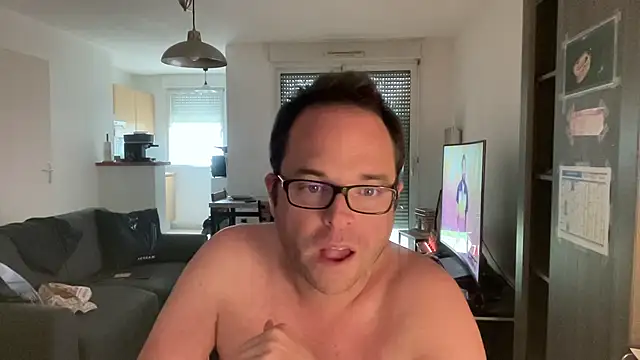 Funnyjul31 online show from 04/02/26, 04:48