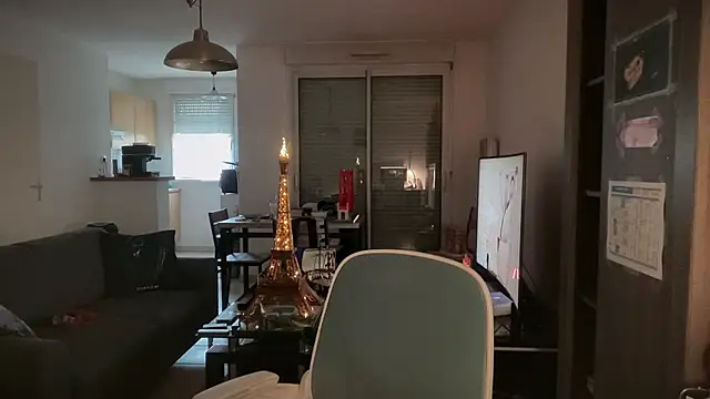 Funnyjul31 online show from 04/19/26, 06:10