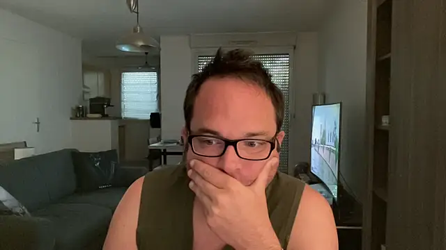 Funnyjul31 online show from 05/18/26, 11:05