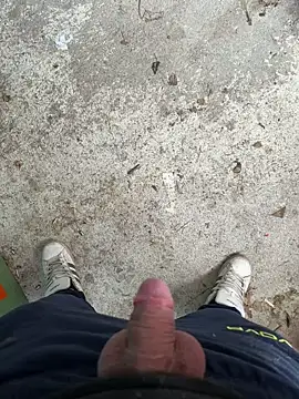 Snapshot of bigplut chatting on 02/16/25, 01:27 bigplut online show from 02/16/25, 01:27