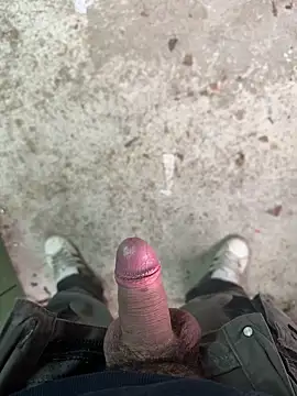 Snapshot of bigplut chatting on 02/23/25, 12:59 bigplut online show from 02/23/25, 12:59