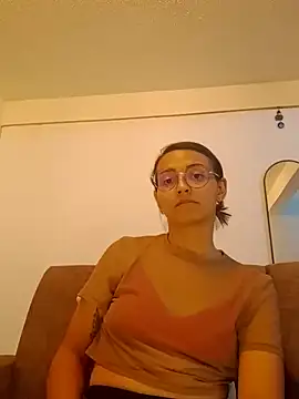 Snapshot of bri_ali chatting on 01/30/25, 01:11 bri ali online show from 01/30/25, 01:11