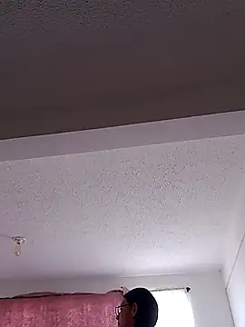 Snapshot of bri_ali chatting on 02/05/25, 01:22 bri ali online show from 02/05/25, 01:22