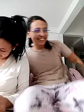 Snapshot of bri_ali chatting on 03/20/25, 04:20 bri ali online show from 03/20/25, 04:20