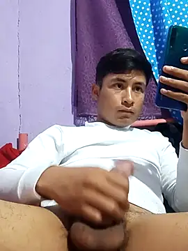 Snapshot of EduardoEspinoza12 chatting on 09/26/25, 09:13 EduardoEspinoza12 online show from 09/26/25, 09:13