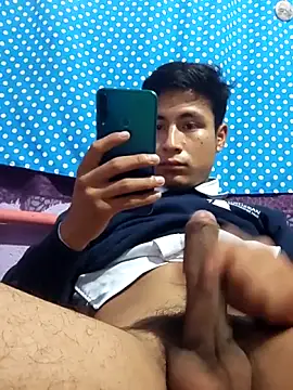 Snapshot of EduardoEspinoza12 chatting on 10/06/25, 07:55 EduardoEspinoza12 online show from 10/06/25, 07:55