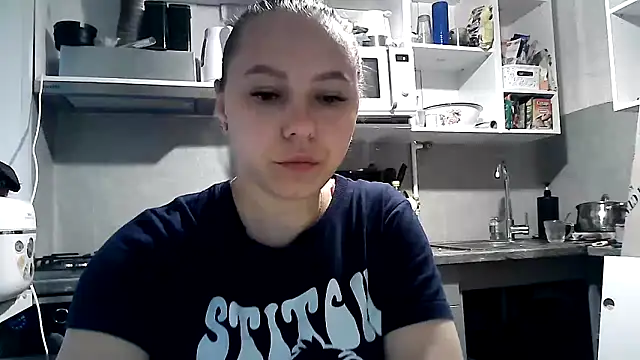 Snapshot of Misssweet_s chatting on 09/11/25, 04:12 Misssweet s online show from 09/11/25, 04:12