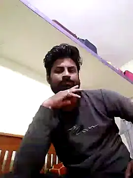 Snapshot of Anuj143143 chatting on 02/04/25, 10:32 Anuj143143 online show from 02/04/25, 10:32