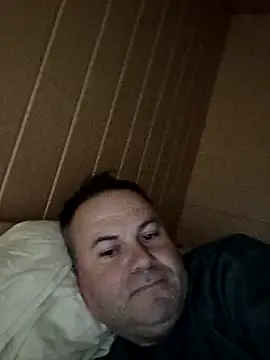 Snapshot of Pourleplasirs chatting on 11/05/25, 12:32 Pourleplasirs online show from 11/05/25, 12:32