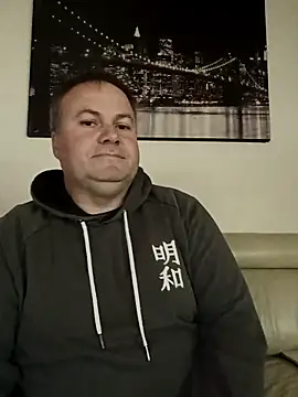 Snapshot of Pourleplasirs chatting on 11/24/25, 09:36 Pourleplasirs online show from 11/24/25, 09:36