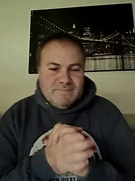 Snapshot of Pourleplasirs chatting on 12/14/25, 10:58 Pourleplasirs online show from 12/14/25, 10:58