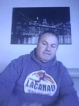 Snapshot of Pourleplasirs chatting on 12/16/25, 10:59 Pourleplasirs online show from 12/16/25, 10:59