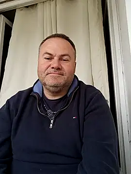 Pourleplasirs online show from 05/19/26, 03:18