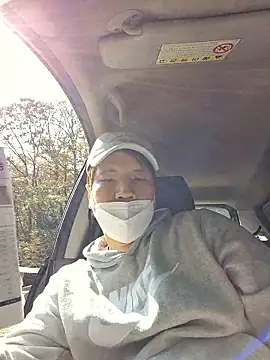 Tyyyggjju online show from 11/05/25, 03:39