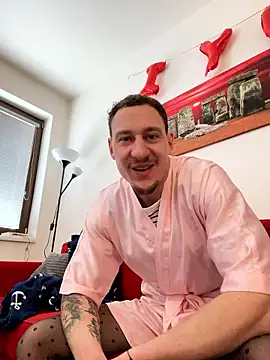 Snapshot of Sportalphaboy chatting on 03/06/25, 07:57 Sportalphaboy online show from 03/06/25, 07:57