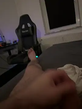 Mo 2003 online show from 02/08/25, 02:58