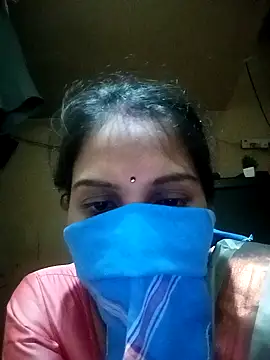 Snapshot of Tamil_roja17 chatting on 01/28/25, 12:43 Tamil roja17 online show from 01/28/25, 12:43
