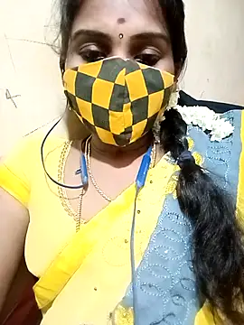 Snapshot of Tamil_roja17 chatting on 03/14/25, 06:18 Tamil roja17 online show from 03/14/25, 06:18