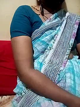 Snapshot of Tamil_roja17 chatting on 09/11/25, 06:52 Tamil roja17 online show from 09/11/25, 06:52