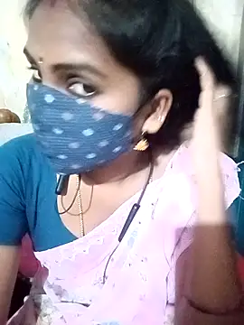 Snapshot of Tamil_roja17 chatting on 09/19/25, 10:38 Tamil roja17 online show from 09/19/25, 10:38