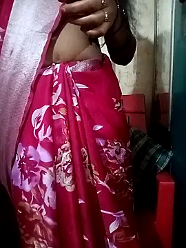Snapshot of Tamil_roja17 chatting on 10/17/25, 05:54 Tamil roja17 online show from 10/17/25, 05:54