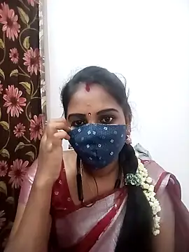 Snapshot of Tamil_roja17 chatting on 12/19/25, 06:04 Tamil roja17 online show from 12/19/25, 06:04