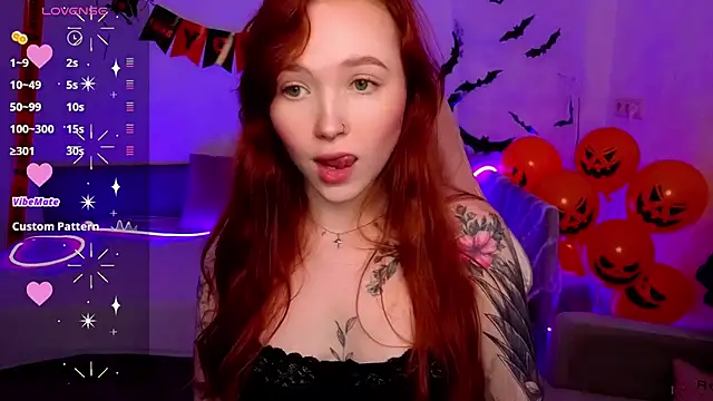 Maya Light online show from 11/08/25, 09:09