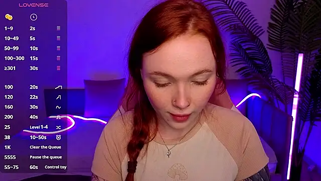 Maya Light online show from 11/18/25, 08:19