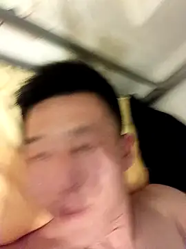 Snapshot of wadmma chatting on 03/17/25, 10:06 wadmma online show from 03/17/25, 10:06