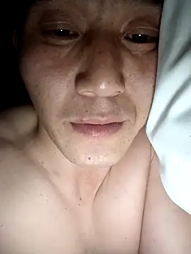 Snapshot of wadmma chatting on 10/31/25, 11:28 wadmma online show from 10/31/25, 11:28